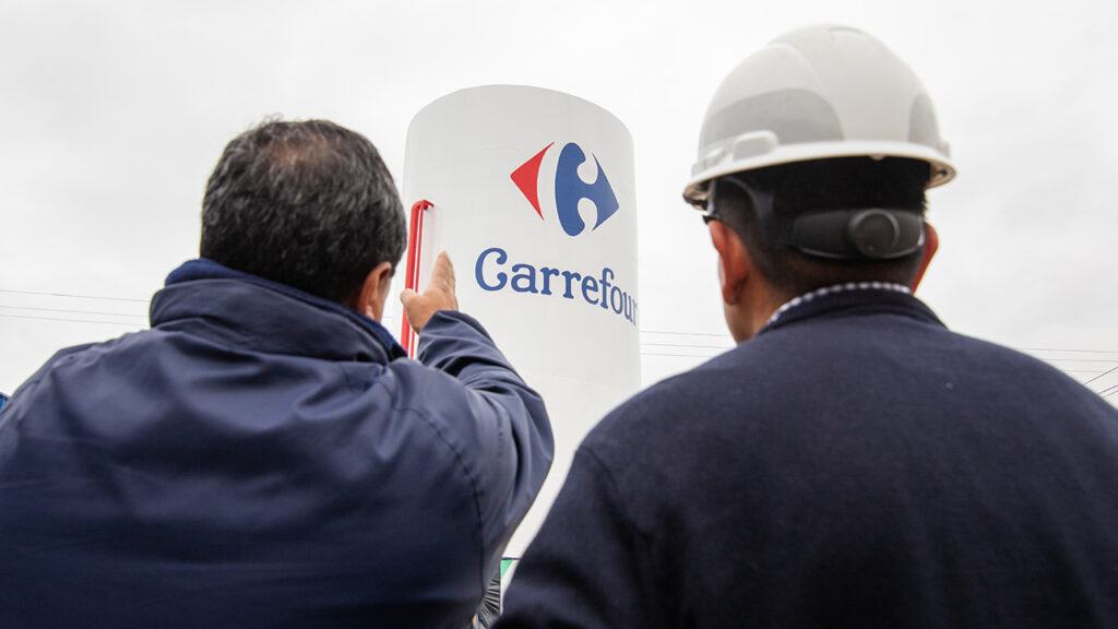 Renovamos el tanque de agua contra incendios de Carrefour Av. Entre Ríos
